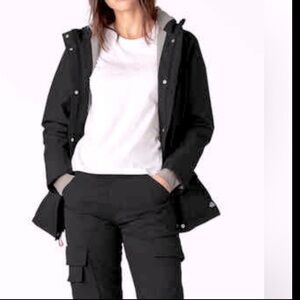 Dickies. Waterproof jacket, fully seam sealed insulation